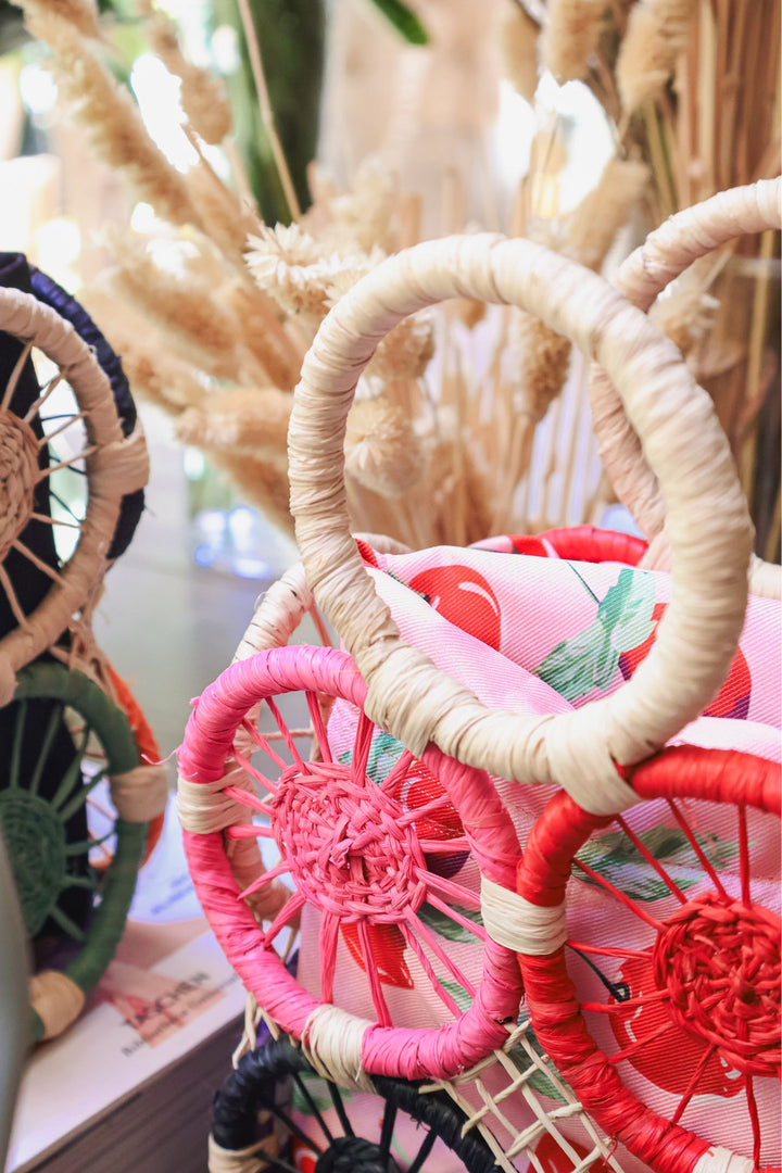 Pikala - micro sac en raphia / en stock