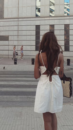 Load and play video in Gallery viewer, La Vaguelette - Black / sur commande