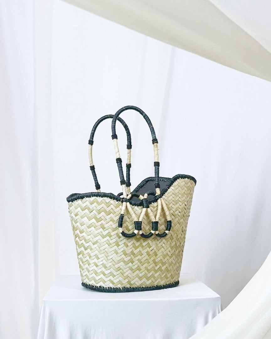 La Sculpture M – Black Olive